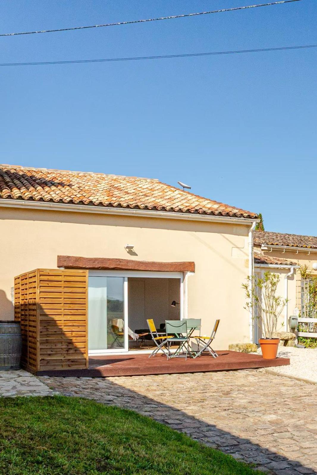 Guesthouse Les Maurins Saint-Sulpice-de-Faleyrens المظهر الخارجي الصورة