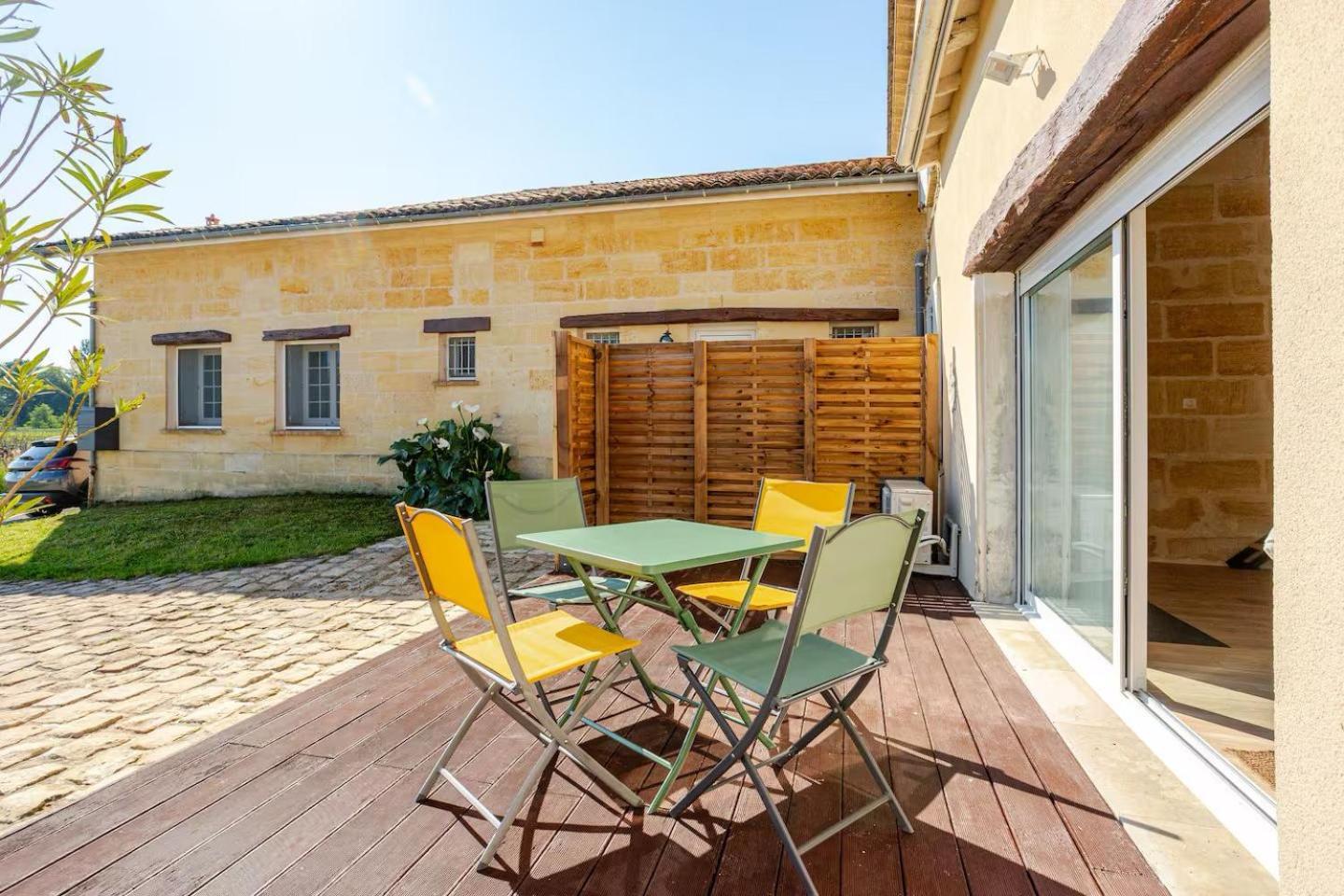 Guesthouse Les Maurins Saint-Sulpice-de-Faleyrens المظهر الخارجي الصورة